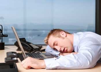 Умови праці і рівень зарплати для українців важливіше професійної реалізації