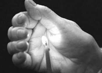 Кабмін вшанував пам'ять загиблих у ВВВ хвилиною мовчання