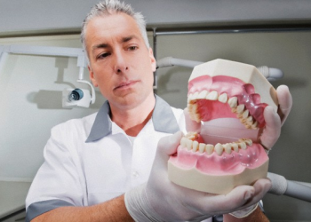 Зуби друкують на 3D принтері