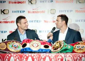 Бій Віталія Кличко і Девіда Хея вже в кінці року