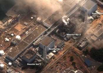 Японія відновлює пошкоджений реактор