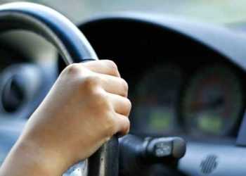 Дослідження: кермо автомобіля в 9 разів брудніше за громадський туалет