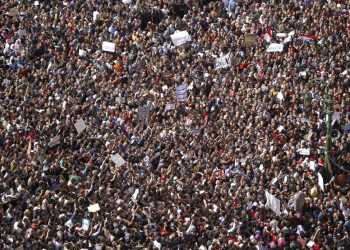 При розгоні акції протесту в Каїрі поліція знову відкрила вогонь