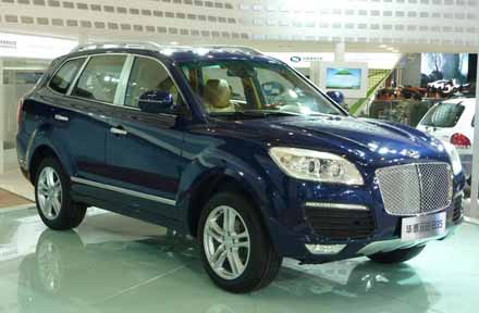 Позашляховик вартістю 10 000 доларів