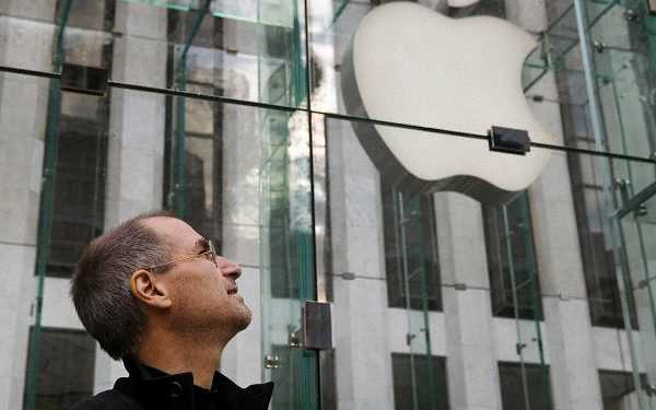 Стів Джобс - американський інженер і підприємець