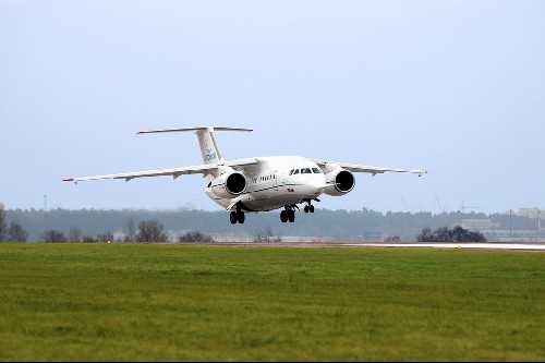 Авіаперельоти всередині України подешевшають на 20%