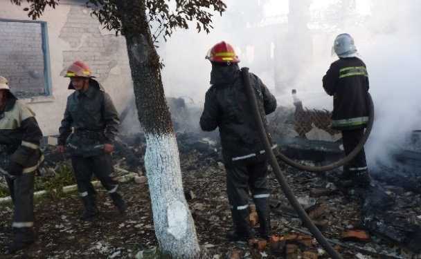 В Рівненській області згорів будинок для літніх людей: 16 осіб загинули