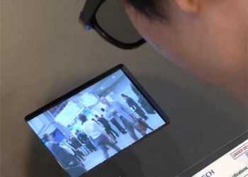 Найменший 3D-дисплей Full HD без використання окулярів