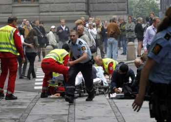 Подвійний теракт в Норвегії став найбільшим потрясінням для країни з часів Другої світової війни