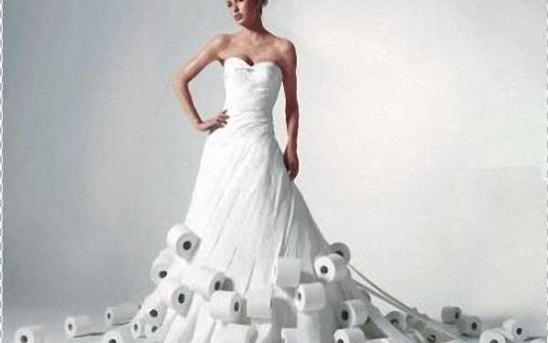 У США пройшов конкурс на краще весільне плаття з туалетного паперу