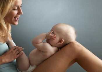 Вчені рекомендують молодим мамам виходити на роботу не пізніше, ніж через рік після пологів