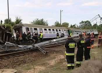 У Польщі під час залізничної катастрофи постраждали десятки людей, є жертви