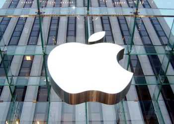 Apple не здогадувалась про проблеми з батареєю