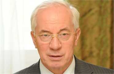 Азаров відмовився від