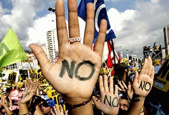 Українські студенти страйкують на заводі Hershey в США