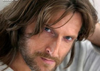 Нікіта Джигурда проголосив себе і дружину богами