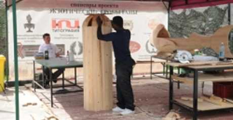 Для росіян роблять труни у вигляді пляшки горілки