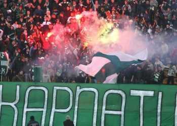 Партія «Батьківщина» переплутала футбольних вболівальників зі Львова з прихильниками Тимошенко.