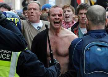 Перша жертва заворушень у Лондоні померла в лікарні