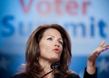 Мішель Бакман поздоровила з днем народження Елвіса в день смерті