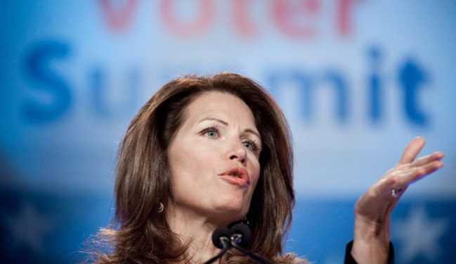 Мішель Бакман поздоровила з днем народження Елвіса в день смерті