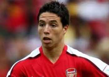 Насрі погодився на 185 000 фунтів на тиждень