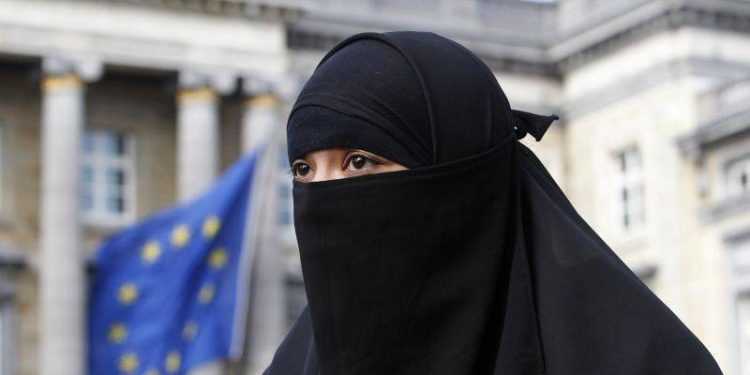 В Бельгії заборонять носіння паранджі