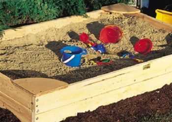 У Стокгольмі почали підривати дитячі пісочниці