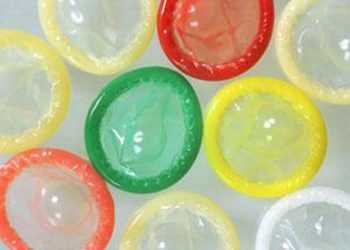 У розпал курортного сезону на Україні можуть зникнути презервативи