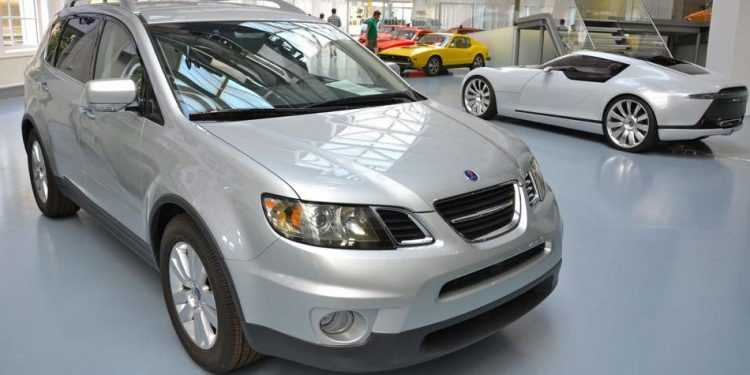 Перші фотографії Saab 9-6X