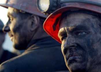 Янукович вклонився шахтарям, а Азаров поставив нові завдання