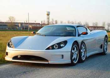 Італійці показали шестиколісний суперкар Covini C3A