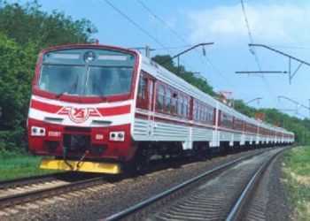 У Львівській області автомобіль зіткнувся з потягом