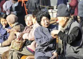 Роботи лікують постраждалих від землетрусу і цунамі в Японії від депресії