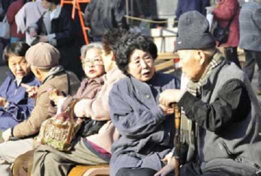 Роботи лікують постраждалих від землетрусу і цунамі в Японії від депресії