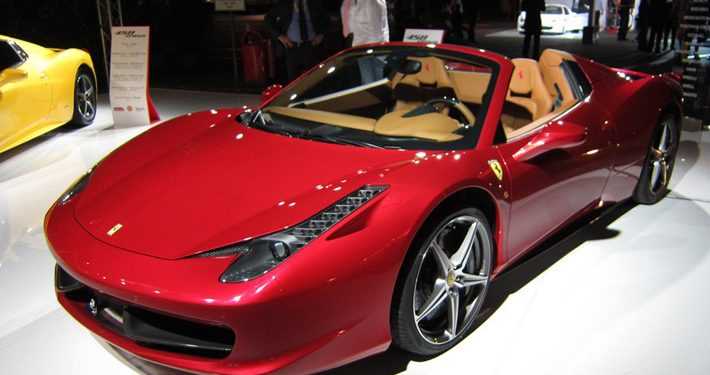 Ferrari показала 458 Spider раніше терміну