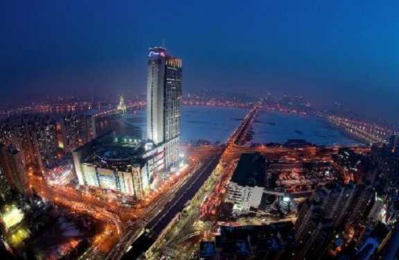 Хмарочос затрясло від фітнесу!