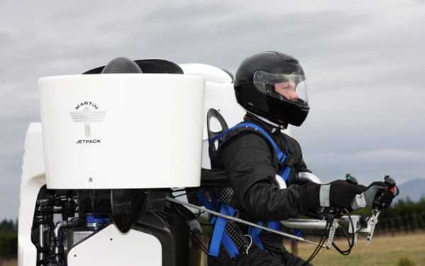 Перший у світі серійний літаючий ранець