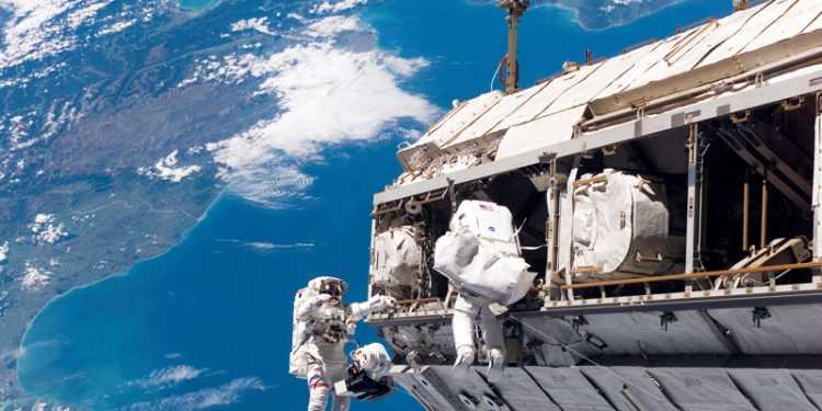 Землянам покажуть потокове відео в 3D з Міжнародної космічної станції