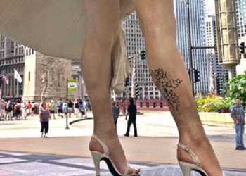 На статуї Marilyn Monroe з'явилося татуювання