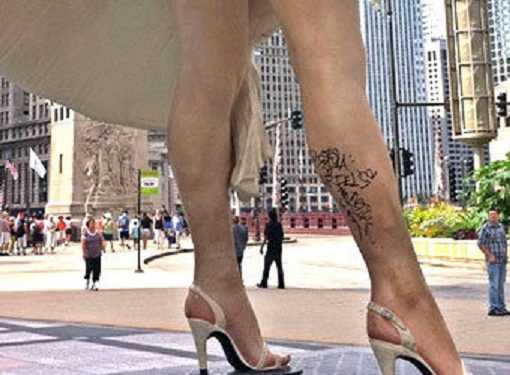 На статуї Marilyn Monroe з'явилося татуювання