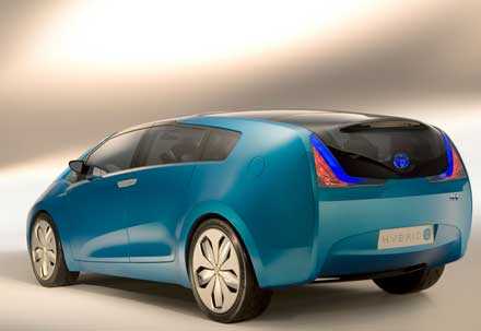 Toyota Prius з зарядкою від розетки