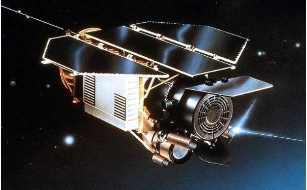 Орбітальний телескоп впаде на землю вже в найближчі дні