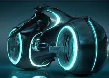 За 33 тисячі фунтів надійшов у продаж футуристичний супербайк з фільму