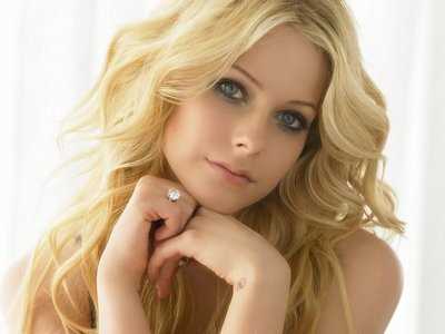 Авріл Лавін не вагітна