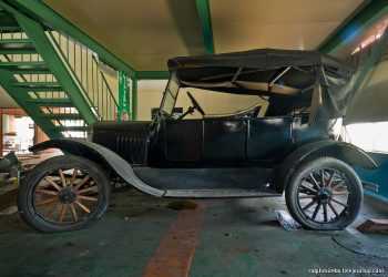 Згадали про закинутий музей раритетний авто в Японії