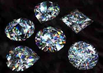 Контрабандист проковтнув 42 презерватива з 2060 діамантами