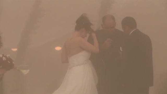 Весілля під час піщаної бурі