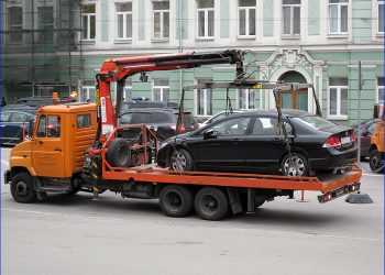 Porsche Cayenne вкрали ... за допомогою евакуатора