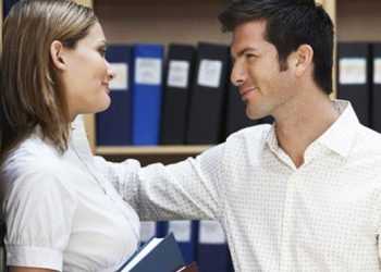 Чоловіки фліртують, щоб не нудьгувати